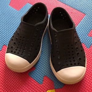 Native Shoes size 7, good used condition!